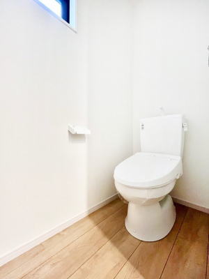 gC@`Toilet`@YEXbLEKȃEHVbgtgCł낰ԂłBgC͖g킴𓾂Ȃ́BۂłˁBgC2̂Œ̍Gɕ֗łI