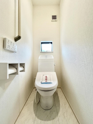 gC@P`Toilet`@YEXbLEKȃEHVbgtgCł낰ԂłBgC͖g킴𓾂Ȃ́BۂłˁBgC2̂Œ̍Gɕ֗łI