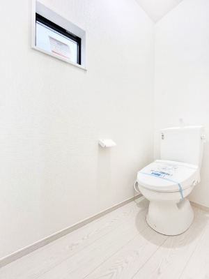 gC@P`Toilet`@̂鐅gC̓EHVbgtłgC͖g킴𓾂Ȃ́BۂłˁBgC2̂Œ̍Gɕ֗łI