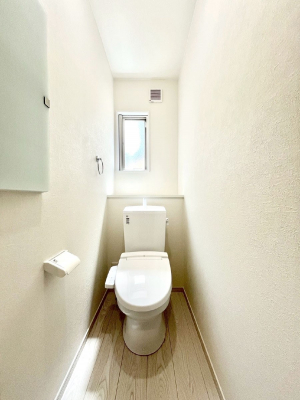 gC@`Toilet`@YEXbLEKȃEHVbgtgCł낰ԂłBgC͖g킴𓾂Ȃ́BۂłˁBgC2̂Œ̍Gɕ֗łI