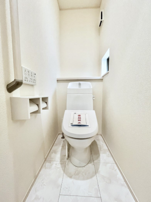 gC@P`Toilet`@̂鐅gC̓EHVbgtłgC͖g킴𓾂Ȃ́BۂłˁBgC2̂Œ̍Gɕ֗łI