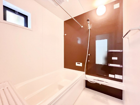 @`Bath Room`@͋C̗ŖɌătbVB@\tĂ̂ŗׂ̐@uŐ􂢏オ󕨂AJ̓VCCɂ邱Ƃ\łB