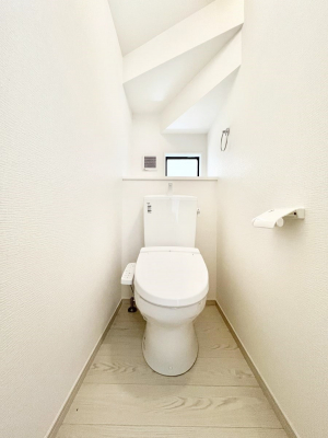 gC@`Toilet`@YEXbLEKȃEHVbgtgCł낰ԂłBgC͖g킴𓾂Ȃ́BۂłˁBgC2̂Œ̍Gɕ֗łI