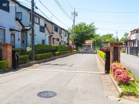 周辺環境　中学校 1717m 千葉市立貝塚中学校
