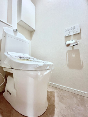 gC@`Toilet`@YEXbLEKȃEHVbgtgCł낰ԂłBtH[ρIgC͖g킴𓾂Ȃ́BۂłˁB