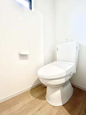 gC@`Toilet`@YEXbLEKȃEHVbgtgCł낰ԂłBgC͖g킴𓾂Ȃ́BۂłˁBgC2̂Œ̍Gɕ֗łI