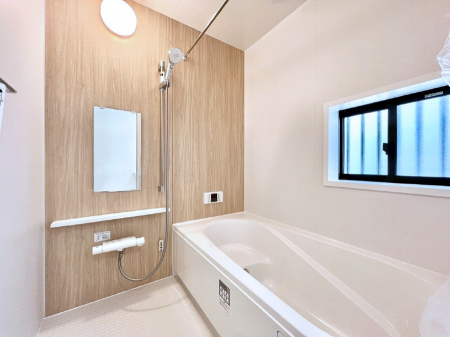 @P`Bath Room`  t̃oX[B  z˂ޖ邢́A̓CǂgłB  ܂A@Ă܂B  CǍDłB