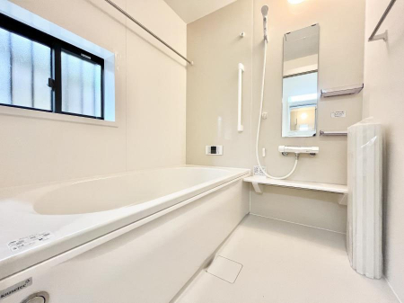 @B`Bath Room`  t̃oX[B  z˂ޖ邢́A̓CǂgłB  ܂A@Ă܂B  CǍDłB