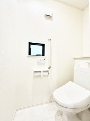 gC@Q`Toilet`@̂鐅gC̓EHVbgtłgC͖g킴𓾂Ȃ́BۂłˁBgC2̂Œ̍Gɕ֗łI