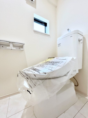 gC@P`Toilet`@̂鐅gC̓EHVbgtłgC͖g킴𓾂Ȃ́BۂłˁBgC2̂Œ̍Gɕ֗łI