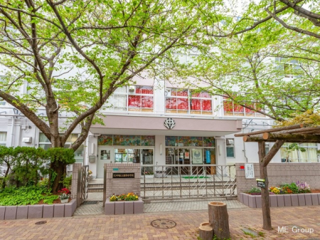 周辺環境　中学校 600m 江戸川区立鹿骨中学校