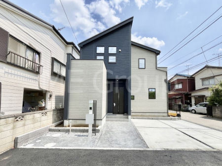 現地外観写真　外観～Exterior～　首都圏で憧れのスローライフ♪緑に囲まれた土地は都会の喧騒を忘れられそう。四季を通じて自然と触れ合えるスポットが周辺には盛りだくさん！住みたくなる家。暮らしたい町。  
