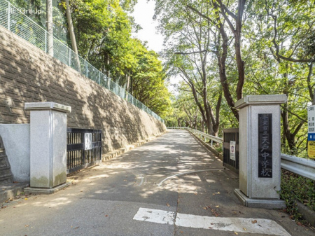 周辺環境　中学校 2080m 千葉市立天戸中学校