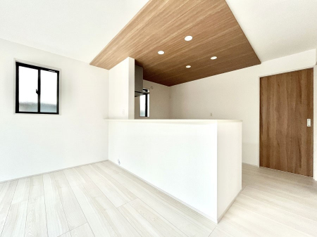 Lb`@`Kitchen`  rOnJE^[Lb`B  ȂƑƃR~jP[VƂ邾łȂA傫ȊJ邱Ƃł܂B  ql̐邱Ƃł܂ˁI