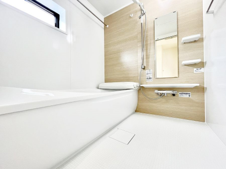 @`Bath Room`@͋C̗ŖɌătbVB@\tĂ̂ŗׂ̐@uŐ􂢏オ󕨂AJ̓VCCɂ邱Ƃ\łB
