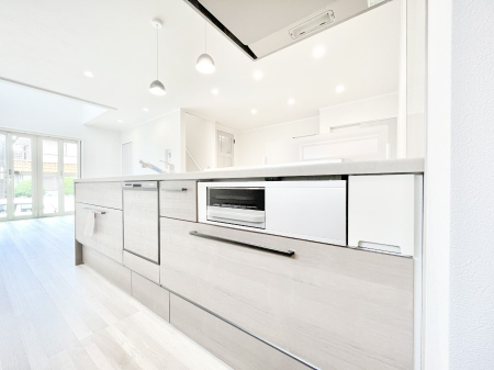 Lb`@`Kitchen`@LĎg₷Lb`ȂƑłɗAЕtԂȂłႢ܂[Ղ肠̂ŁAƐȈۂۂĂ܂B