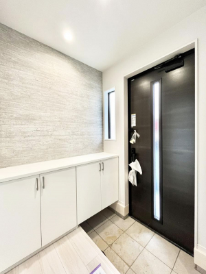 ց@KXXbg̓փhAɌ͂Ă܂