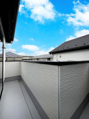 oRj[@Q`Balcony`  oRj[͉z݁Azc󕨂C悭Ƃł܂B  g₷JIȃoRj[łzՂ~蒍AoRj[tZ܂B  