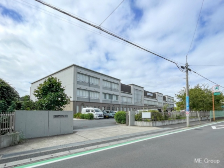 周辺環境　中学校 800m 八千代市立八千代中学校