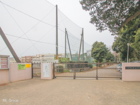 周辺環境　中学校 440m 船橋市立御滝中学校