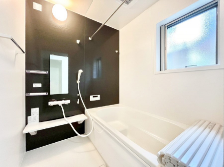 @`Bath Room`@͋C̗ŖɌătbVB@\tĂ̂ŗׂ̐@uŐ􂢏オ󕨂AJ̓VCCɂ邱Ƃ\łB