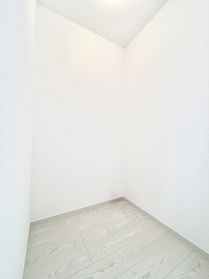 ̑@`Walk-in Closet`@KvȂ̂R[fBl[gꗗĊmFłAgxx⏀ZԂōςރEH[NCN[[bgݒu܂BƂ̒Ƃ֗Ȏ[Xy[XłB