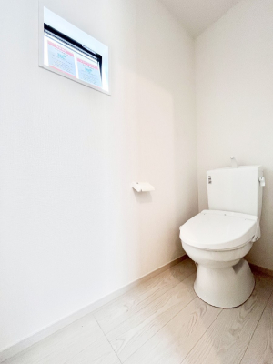 gC@`Toilet`@YEXbLEKȃEHVbgtgCł낰ԂłBgC͖g킴𓾂Ȃ́BۂłˁBgC2̂Œ̍Gɕ֗łI