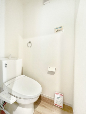 gC@P`Toilet`@̂鐅gC̓EHVbgtłgC͖g킴𓾂Ȃ́BۂłˁBgC2̂Œ̍Gɕ֗łI