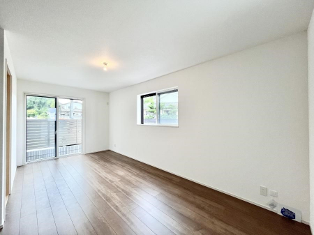 ���̑����ρ@�Ƒ������R�ƏW�܂�e���̃X�y�[�X�ɂȂ肻��  