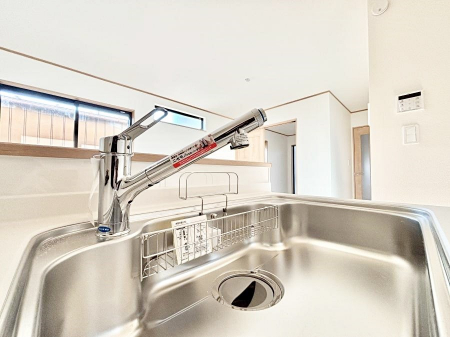 ���̑����ρ@�ݔ���B�������򐅊��̌^�̃L�b�`���Ő􂢕��p�E�����p�Ɛ؂�ւ��ȒP�I