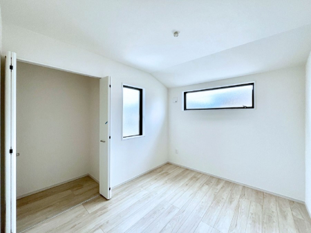 ̑ρ@`Bed Room`@2ʍ̌mۂ邢́AʂǂAϋSn̗ǂԂƂȂĂ܂Bu₩ȕċN钩́AK̎n܂ɁIʕƂĂǂZ܂