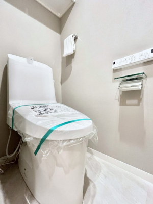 gC@`Toilet`@YEXbLEKȃEHVbgtgCł낰ԂłBtH[ρIgC͖g킴𓾂Ȃ́BۂłˁB