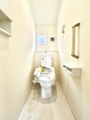 gC@`Toilet`@YEXbLEKȃEHVbgtgCł낰ԂłBgC͖g킴𓾂Ȃ́BۂłˁBgC2̂Œ̍Gɕ֗łI