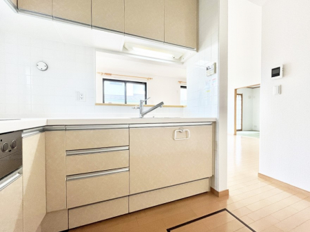 Lb`@`Kitchen`@u͉낤vȃLb`Ȃv藿łႢ܂BLb`̓rO]ł܂BƑȂ邨Ƃɂ܂B