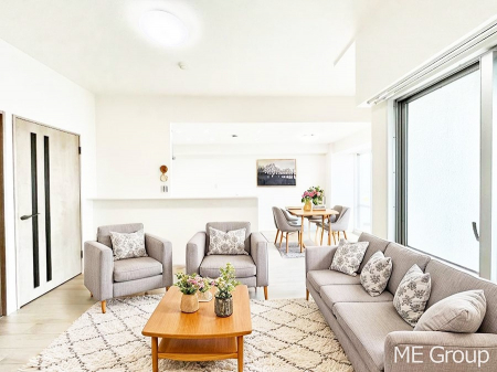 rO@`Living`@Ƒ̐HĉقAqǂV΂AFl肷LDK͏Z܂̒SBԉ߂ꏊA̋Ԃ͏Z܂Ŝ̋SnE܂B@ƋCGł