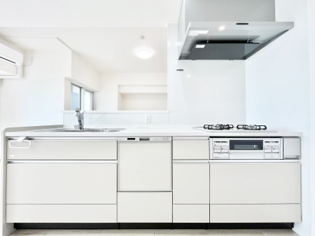 Lb`@`Kitchen`@LĎg₷Lb`ȂƑłɗAЕtԂȂłႢ܂[Ղ肠̂ŁAƐȈۂۂĂ܂B