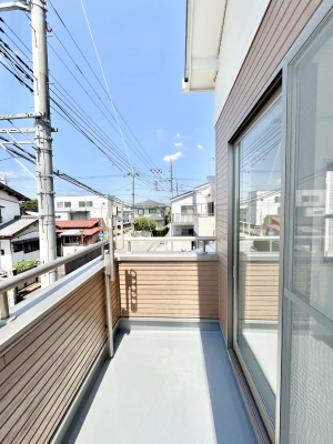 oRj[@`Balcony`  oRj[͉z݁Azc󕨂C悭Ƃł܂B  g₷JIȃoRj[łzՂ~蒍AoRj[tZ܂B  