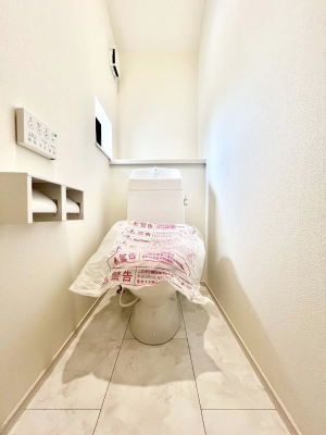 gC@B`Toilet`@̂鐅gC̓EHVbgtłgC͖g킴𓾂Ȃ́BۂłˁBgC2̂Œ̍Gɕ֗łI