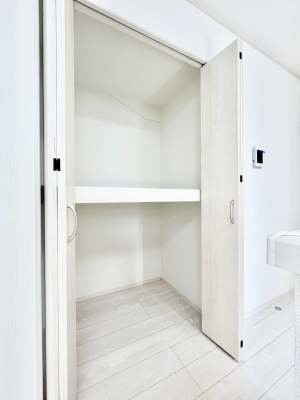 ̑ρ@rO[BɎ[ƕW܂LDKXbLЕtłˁB  