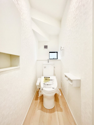 gC@`Toilet`@YEXbLEKȃEHVbgtgCł낰ԂłBgC͖g킴𓾂Ȃ́BۂłˁBgC2̂Œ̍Gɕ֗łI