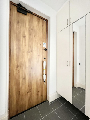 ���ց@�����`Entrance�`�@���ʔ��~���[�t�Ȃ̂ŁA���o�����O�̐g�����Ȃ݃`�F�b�N�Ɂ��􌺊ւ͂��q�l�����o�}�������ԍŏ��̏ꏊ�A�A���Ă��鎞�ɓ���ŏ��̏ꏊ�B����ȏꏊ�����炱���A���ǂ���ԂɁc��