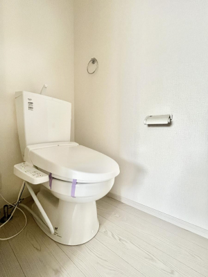 �g�C���@�����`Toilet�`�@�Y��E�X�b�L���E���K�ȃE�H�V�����b�g�t�g�C���ł��낰���Ԃł��B�g�C���͖����g�킴��𓾂Ȃ����́B����������ۂ������ł��ˁB�g�C����2��������̂Œ��̍��G���ɕ֗��ł��I