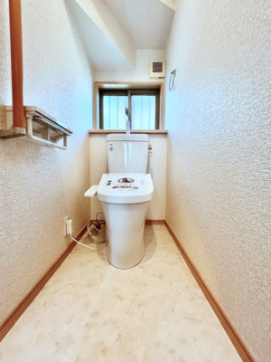 gC@`Toilet`@YEXbLEKȃEHVbgtgCł낰ԂłB1A2KɃgCXy[XǏ薾邭AKԂƂȂĂ܂gꏊ炱̔złI