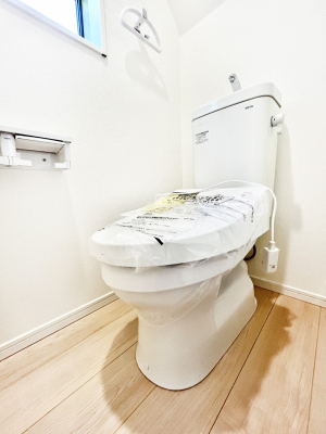 gC@W`Toilet`@̂鐅gC̓EHVbgtłgC͖g킴𓾂Ȃ́BۂłˁBgC2̂Œ̍Gɕ֗łI