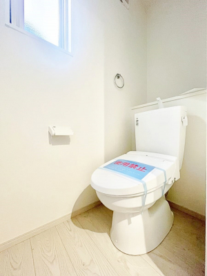 gC@`Toilet`@YEXbLEKȃEHVbgtgCł낰ԂłBgC͖g킴𓾂Ȃ́BۂłˁBgC2̂Œ̍Gɕ֗łI