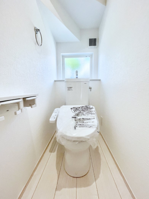 gC@P`Toilet`@̂鐅gC̓EHVbgtłgC͖g킴𓾂Ȃ́BۂłˁBgC2̂Œ̍Gɕ֗łI