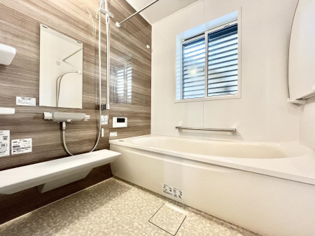 @`Bath Room`@͋C̗ŖɌătbVB@\tĂ̂ŗׂ̐@uŐ􂢏オ󕨂AJ̓VCCɂ邱Ƃ\łB