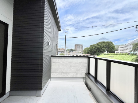oRj[@Q`Balcony`  oRj[͉z݁Azc󕨂C悭Ƃł܂B  g₷JIȃoRj[łzՂ~蒍AoRj[tZ܂B  