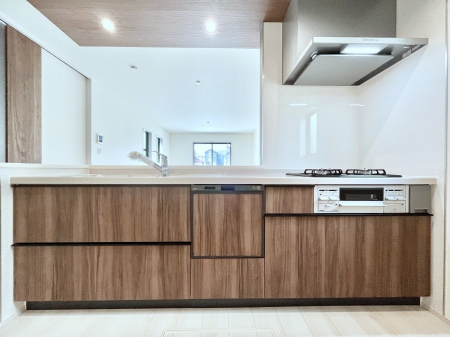 Lb`@`Kitchen`@LĎg₷Lb`ȂƑłɗAЕtԂȂłႢ܂[Ղ肠̂ŁAƐȈۂۂĂ܂B