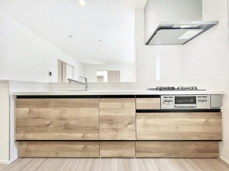 Lb`@`Kitchen`@LĎg₷Lb`ȂƑłɗAЕtԂȂłႢ܂[Ղ肠̂ŁAƐȈۂۂĂ܂B